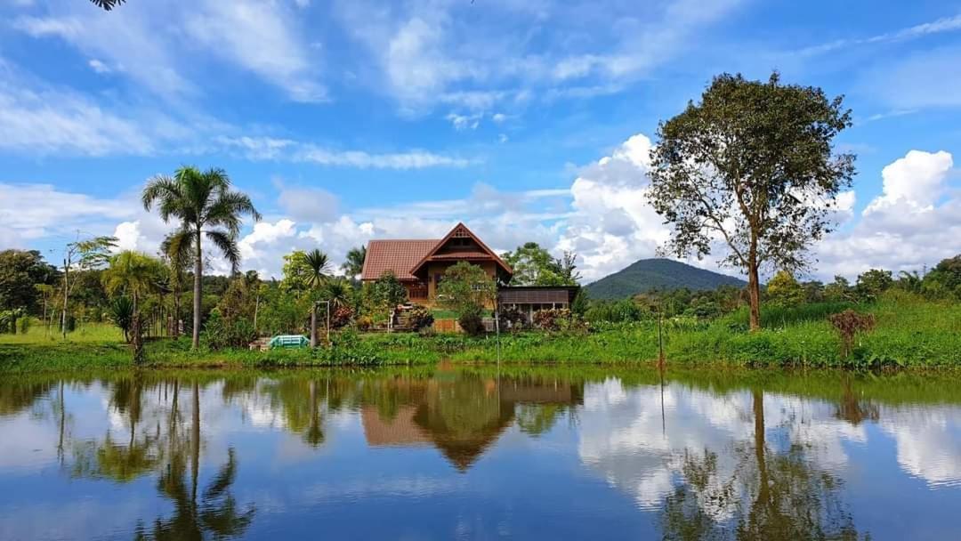 Homdoiintr Farmstay ฮ่อมดอยอินทร์ ฟาร์มสเตย์ Ban Huai Kaeo Extérieur photo