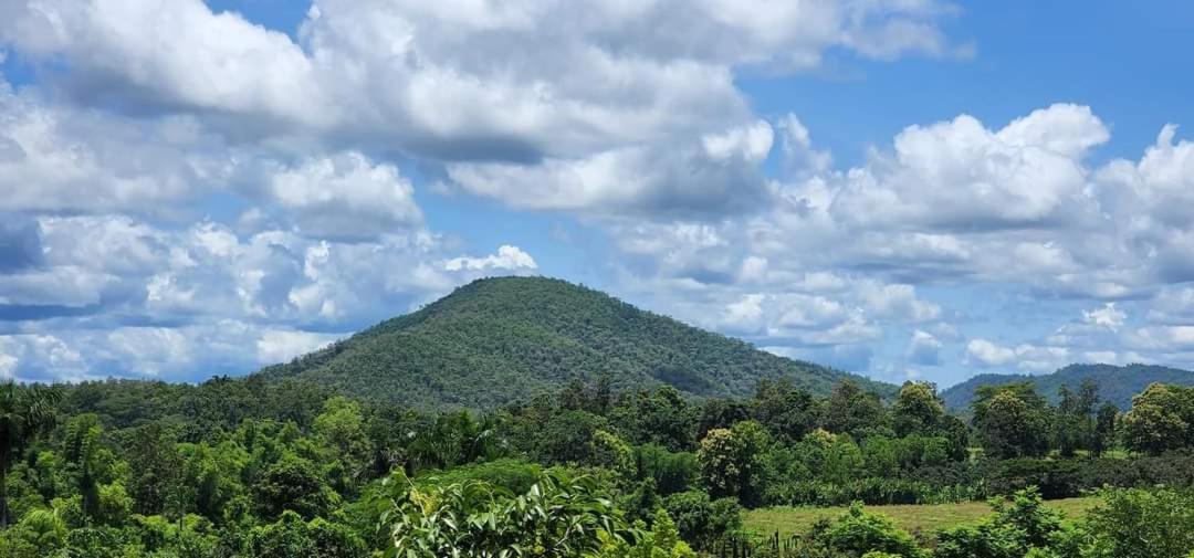 Homdoiintr Farmstay ฮ่อมดอยอินทร์ ฟาร์มสเตย์ Ban Huai Kaeo Extérieur photo